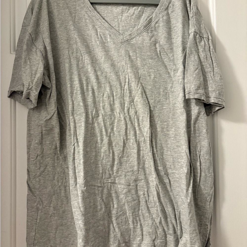 aerie Women's V-Neck Short Sleeve Tee in Light Gray